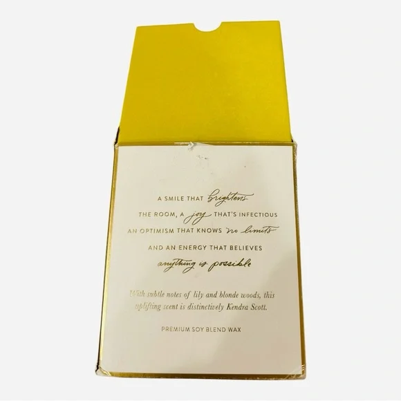 🎄New in Box Kendra Scott Mother of Pearl Signature 8oz Candle Soy - Picture 5 of 7